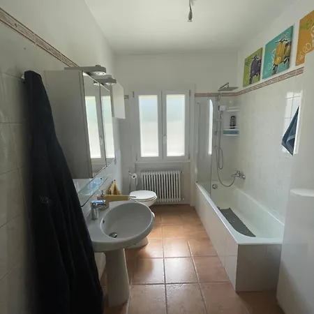 Homestay Gila's Matrimoniale In Condiviso Cannobio